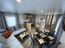 RapidhomeElite 1049 2023 villavagn – vardagsrum